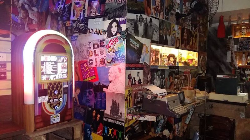 Fachada ou ambiente de 80 e Tals Pub