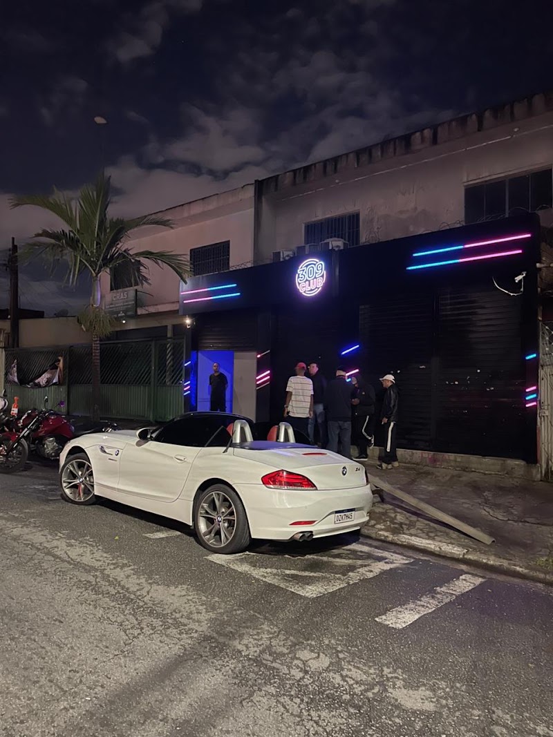 Fachada ou ambiente de 309 Club